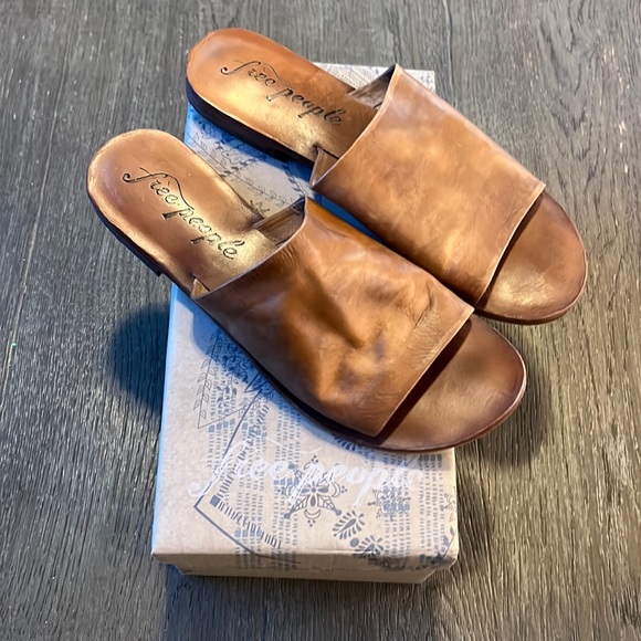 Free People Split on Sandals